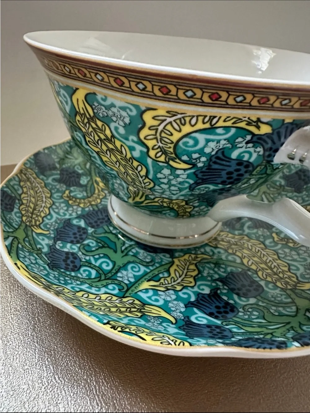 Grace Teaware Green & Gold Porcelain Teacup Set 2 Cups & 2 Saucers Gift Box NWT